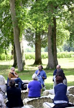 rencontre avec camille de toledo et xavier person lors du festival litterature en jardin 2024