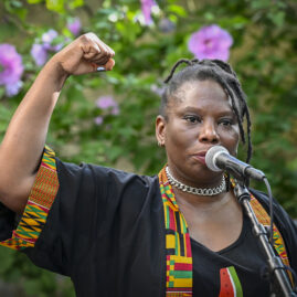 Lecture musicale « Nous serons les cauchemars et le rêve » de Joëlle Sambi, Littérature en jardin 2025
